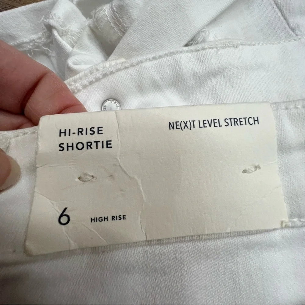 American Eagle High Rise Shortie Taille Haute Next Level White Shorts Size 6